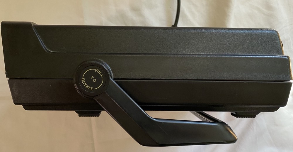 BK Precision 3011B 2MHz Function Generator with power cord