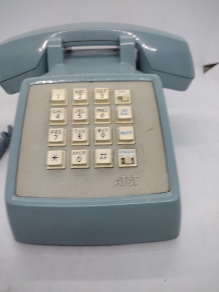 Vintage ATT CS2500DMGH Robin Egg Blue Push Button Desk Phone • Untested