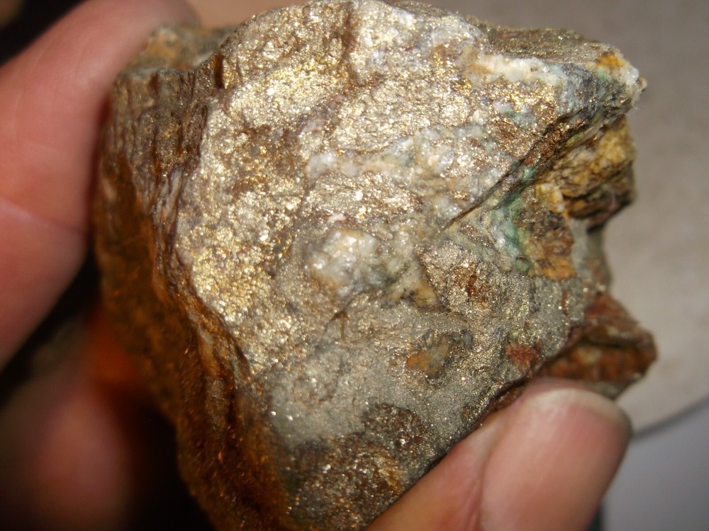 Gold, silver, copper, 200 grams samples ,ore high grade .