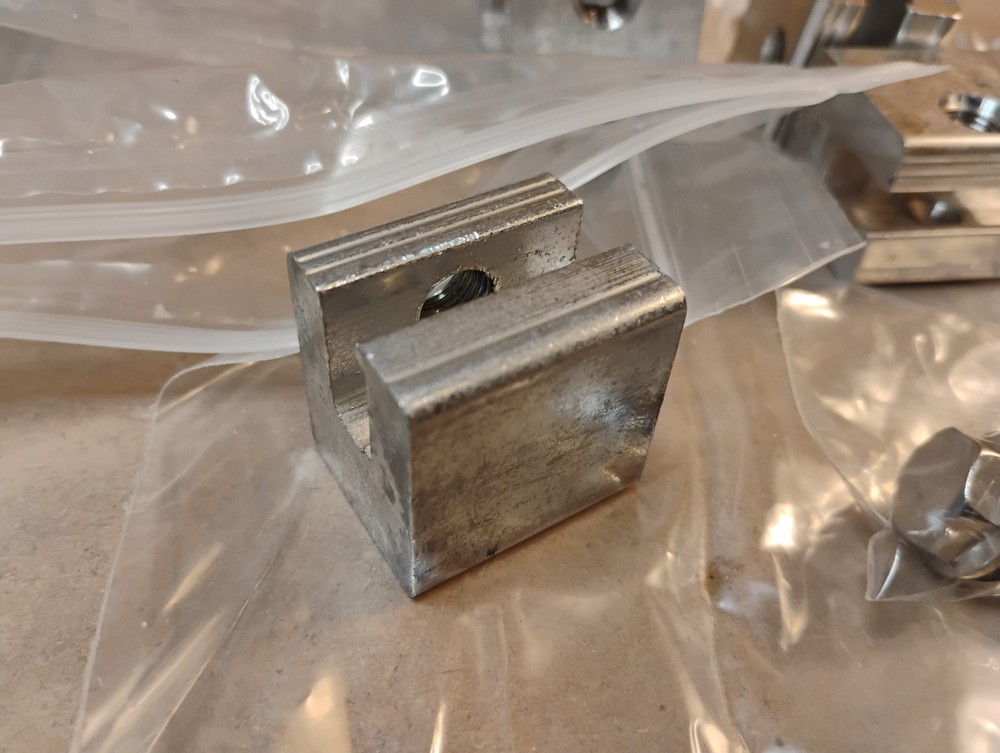 5, S-5! S-5-E Mini Clamp Solar - Fast Ship