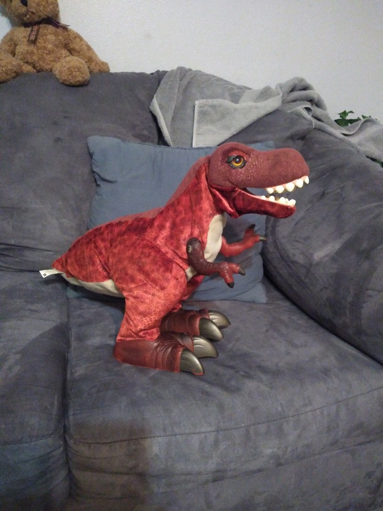 DINOSAUR 2008 Playskool Monty T-Rex Interactive Walks Roars