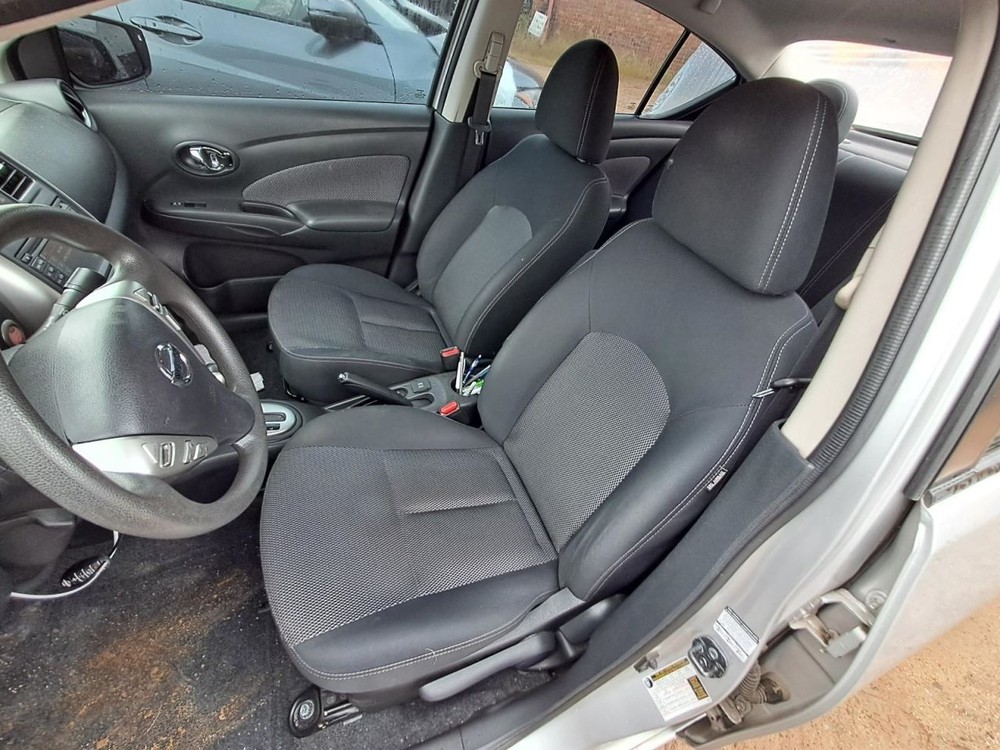 VERSA 2015 Glove Box 4808321
