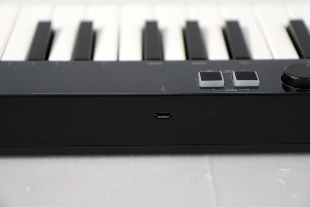 IK Multimedia iRig Keys 25 USB - Untested