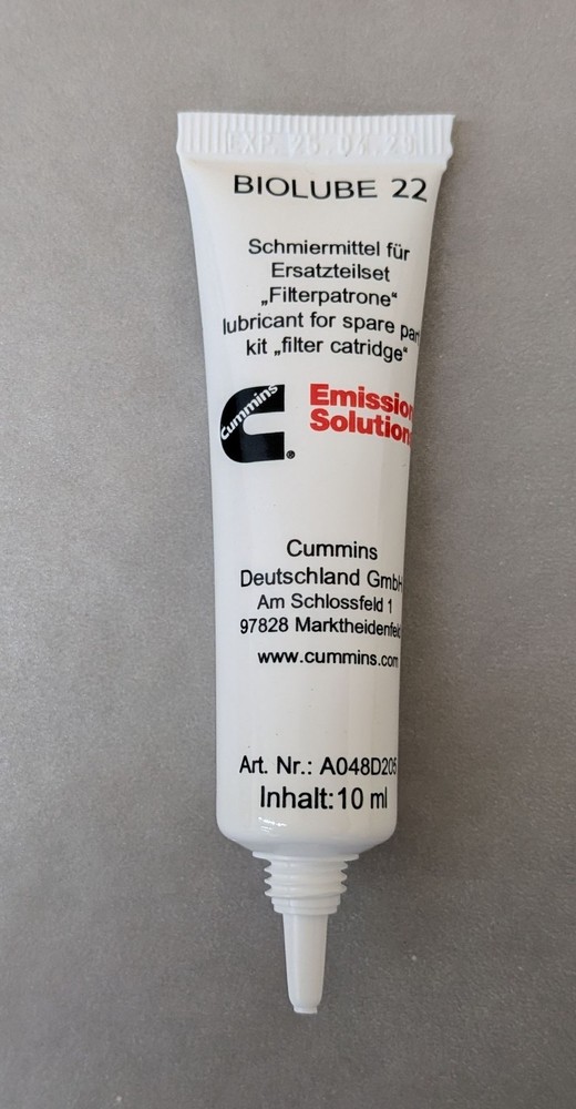 Fleetguard UF106 Urea Filter Cartridge Kit