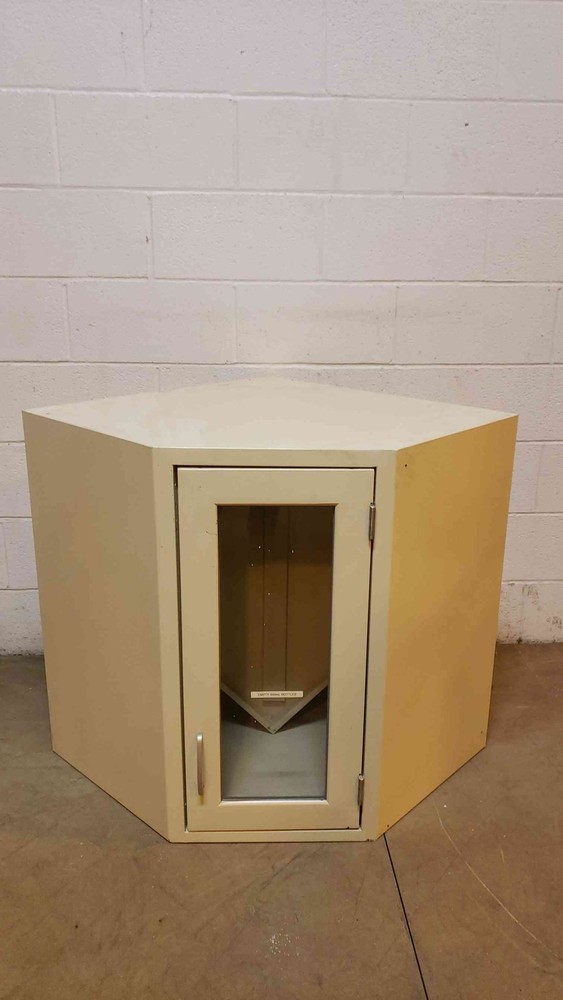 27" Corner Overhead Cabinet (E16691)(Q16700)