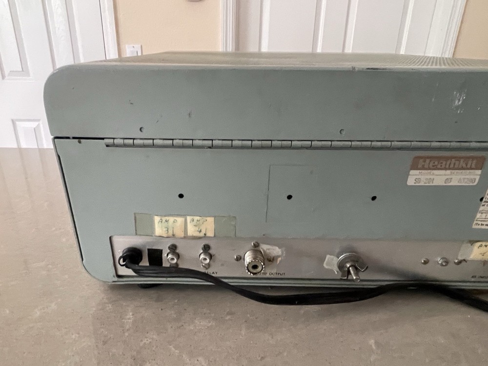 Heathkit SB-201 Amplifier