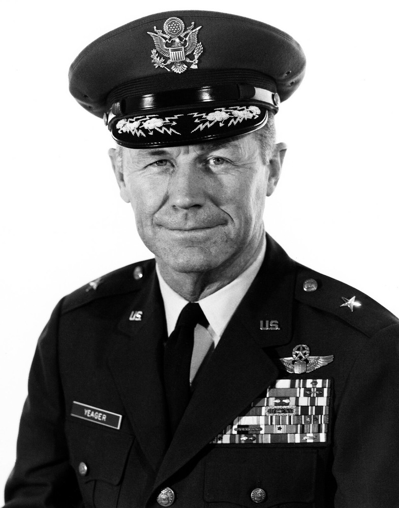 CHUCK YEAGER 8X10 GLOSSY PHOTO IMAGE #1