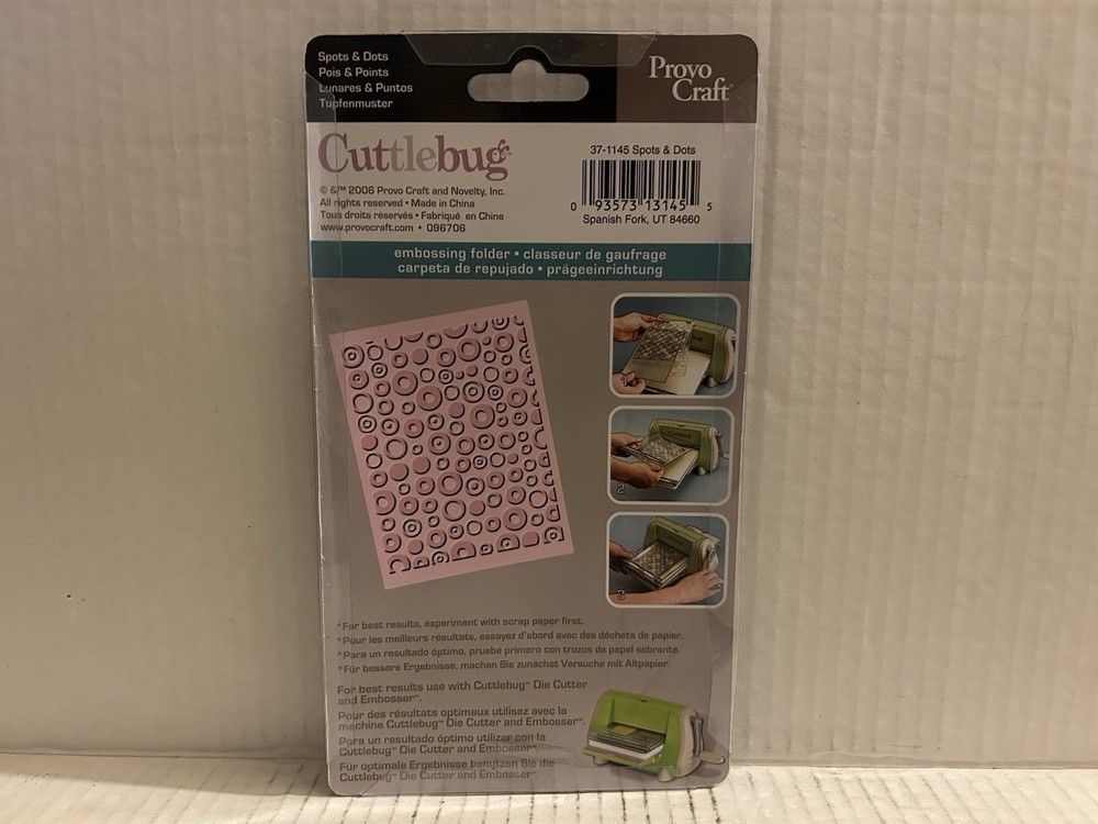 Provo Craft Cuttlebug Spots & Dots (1 embossing Folder) + Argyle (1 Folder)