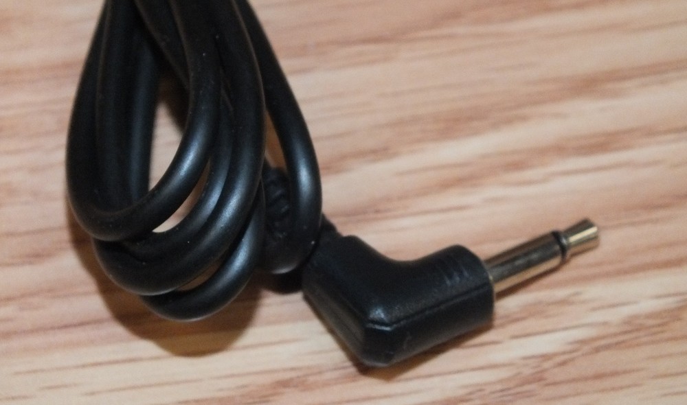 Unbranded Solid Black Microphone With 3.5mm Male Plug In **READ**