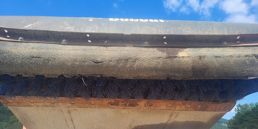 Used 2018 72'' Bobcat Sweeper for Skid Steer Quick Connect Mount