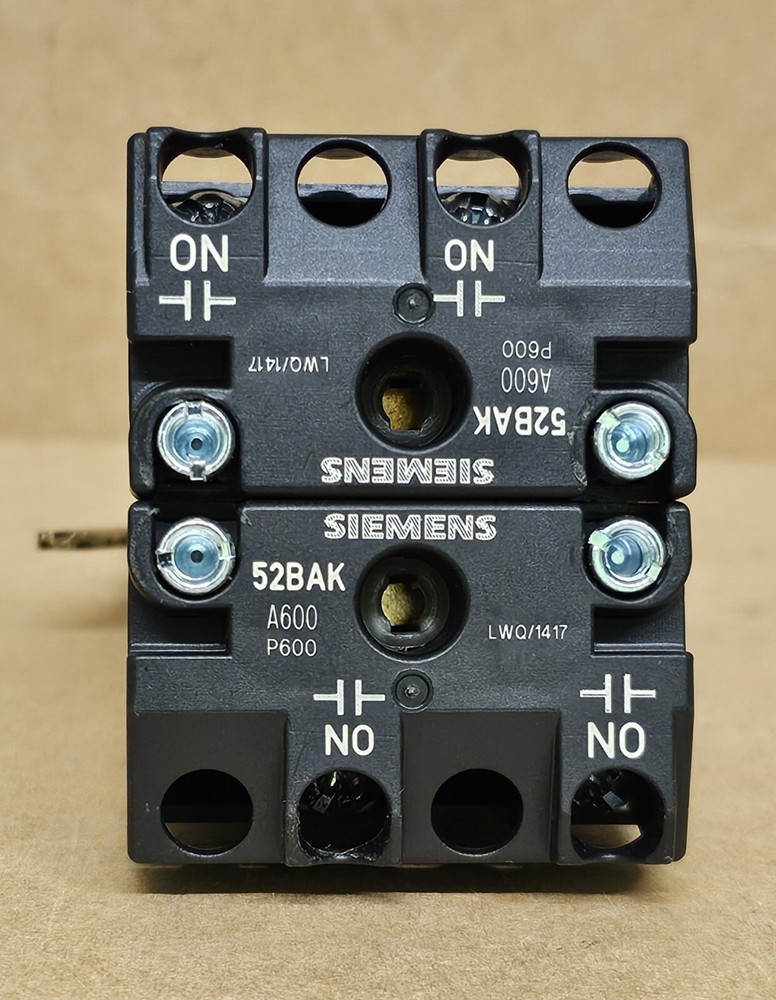 Siemens Key Selector Operator 52SC6BV Spring Return