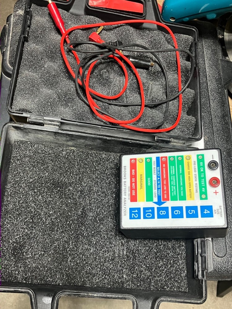 Brooks BBA64 Battery Analyzer w/Hard Case 6v/4v/Exit Sign/Emergency.