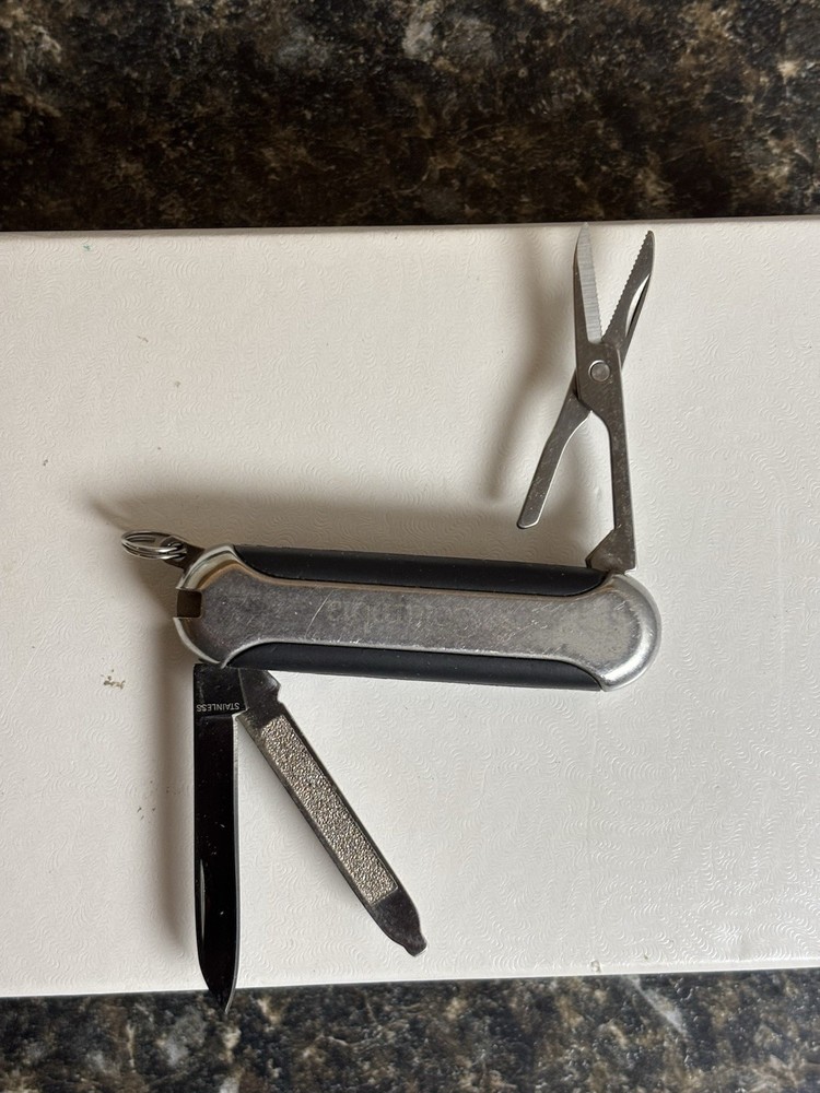 Columbia Multi-Function Pocket Tool- Knife - Scissors