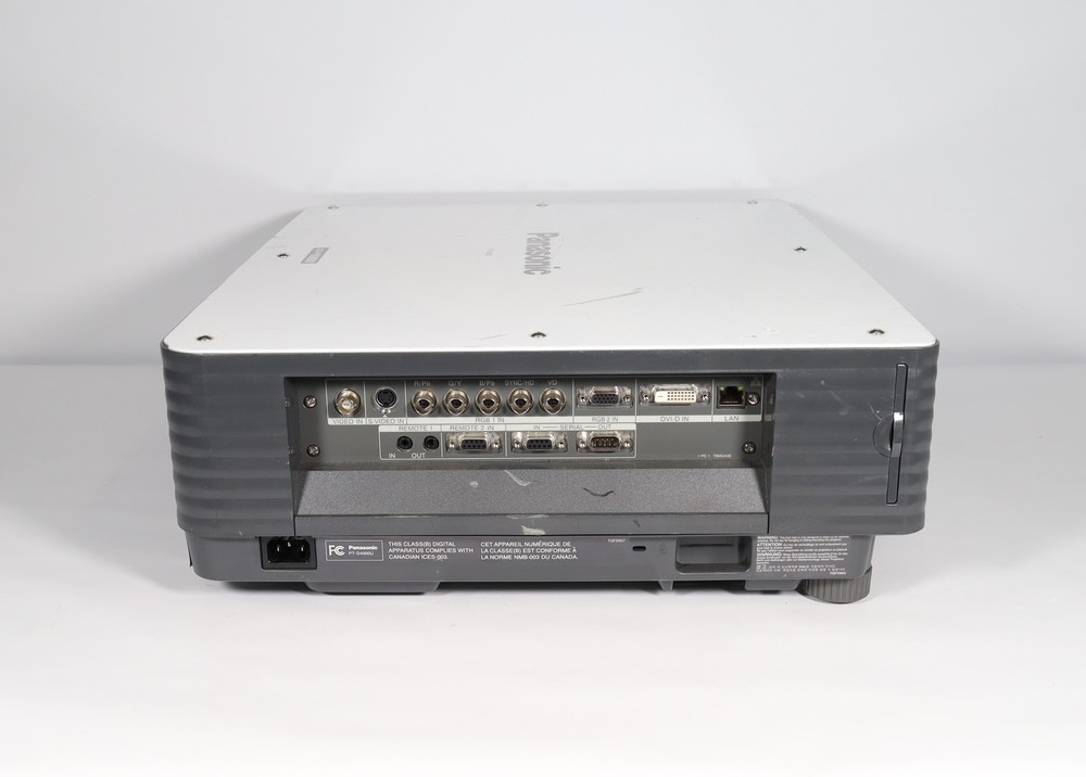 Panasonic PT-D4000 Projector 4000 LUMENS