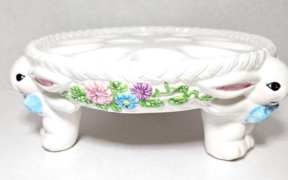 Vintage Easter Egg Stand