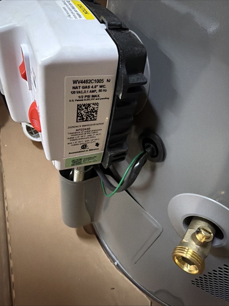 Rheem Natural Gas Vent Tall Water Heater 50 Gal, 42,000 BTU XG50T06PV42U0