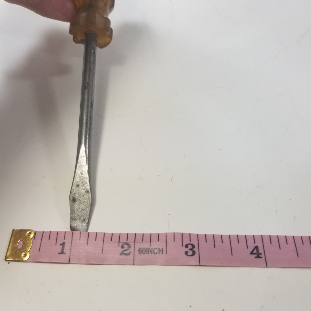 Vintage Fuller's No. 802 Yellow Handle Screwdriver