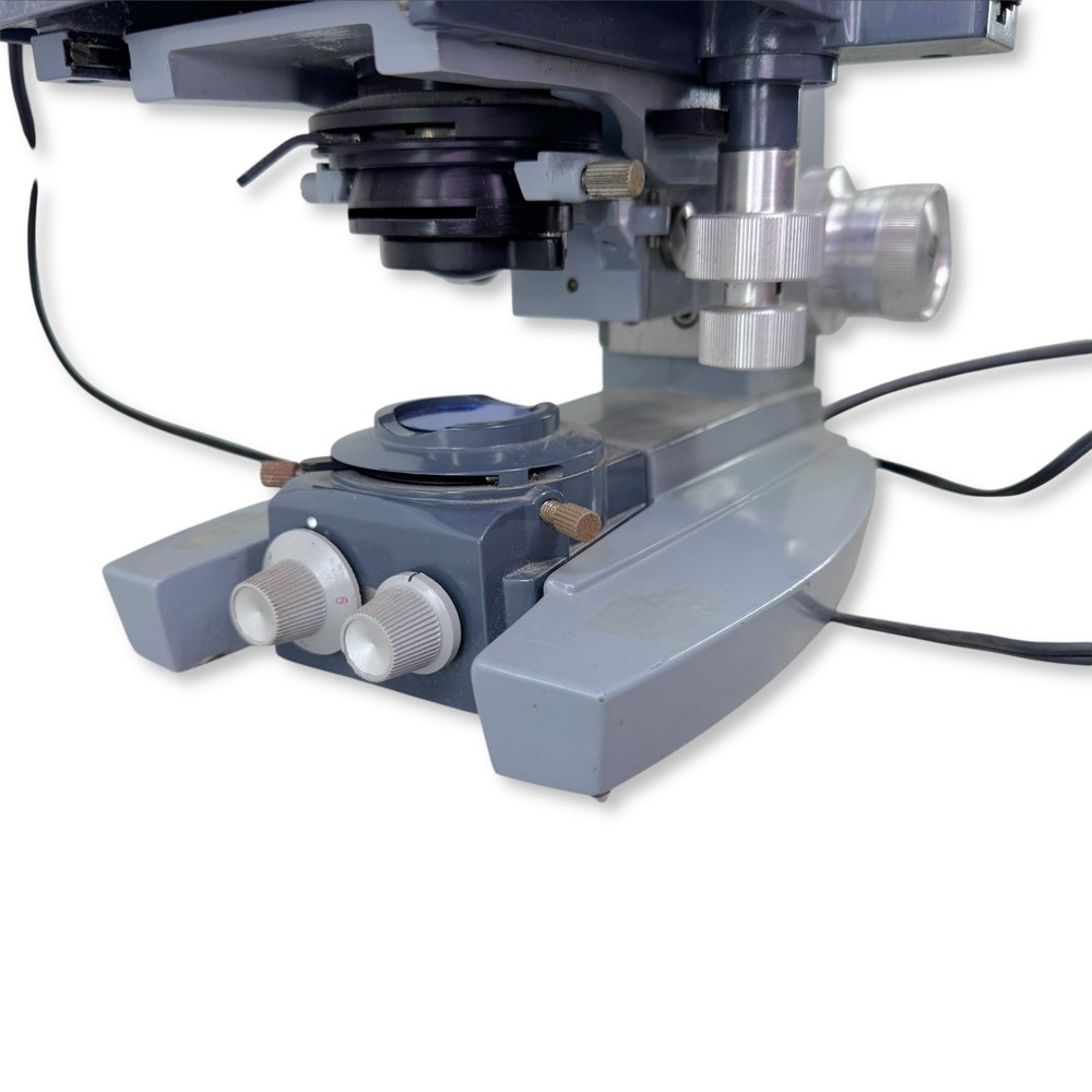 AO Spencer Series 10 Dual Binocular Microscope 4 Objectives Infinity Plan Achro