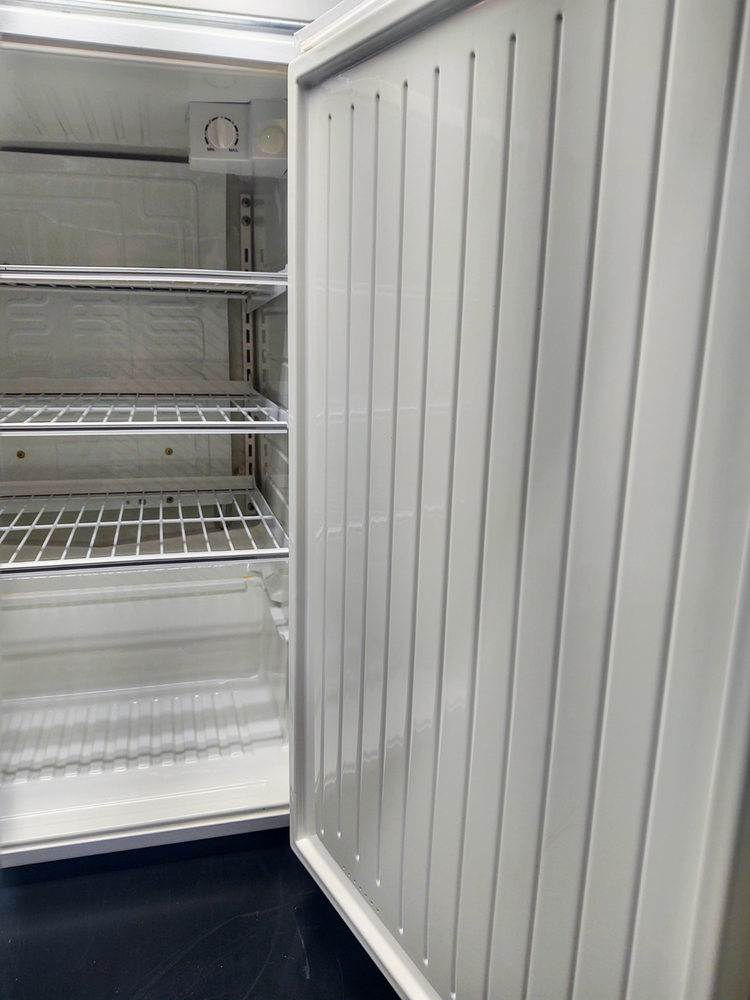 Sanyo SR-L4110W Under Counter Refrigerator