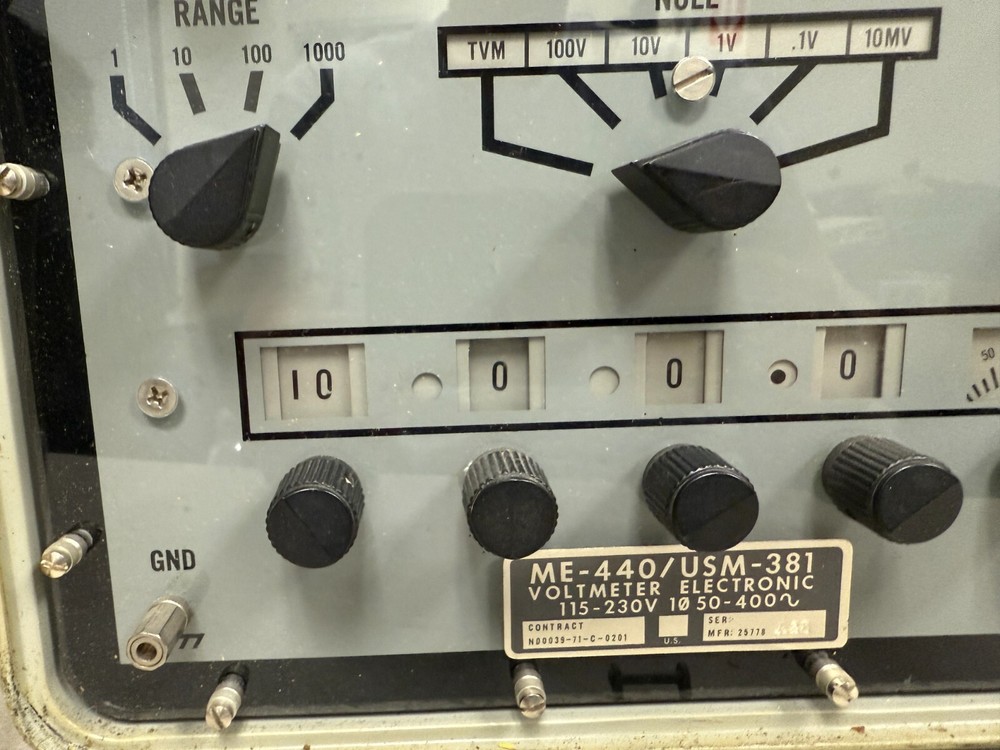 Naval Electronic Systems Command Voltmeter Electronics AN/USM-381