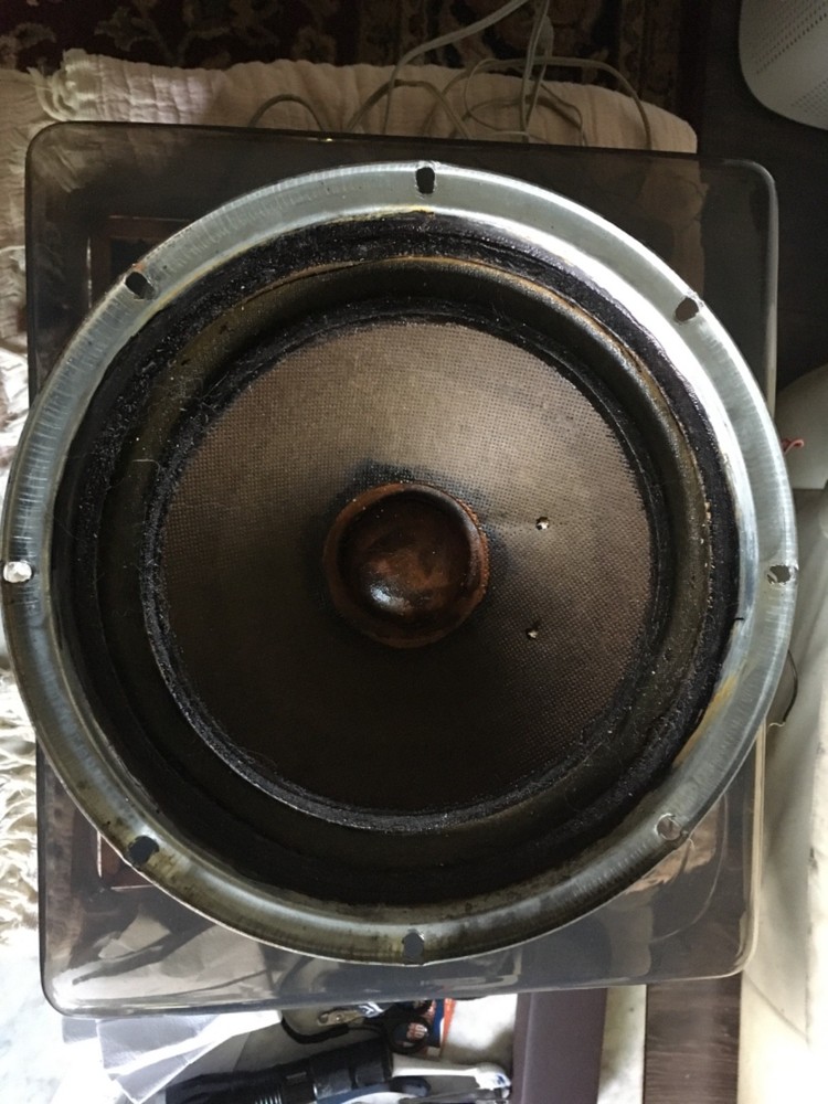ONE KLH MODEL SEVENTEEN WOOFER GOOD model 17 TESTED
