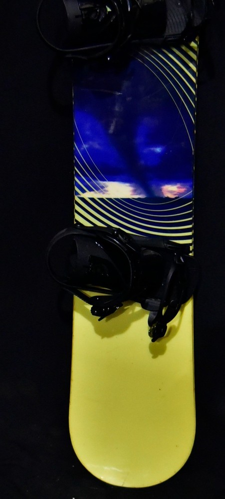 BURTON SUPERMODEL SNOWBOARD SIZE 174 CM WITH EXTRA LARGE BINDINGS