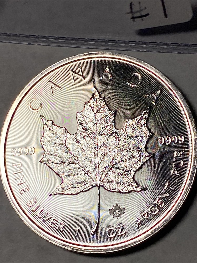 2021 1 oz .9999 silver Canadian Maple leaf #1