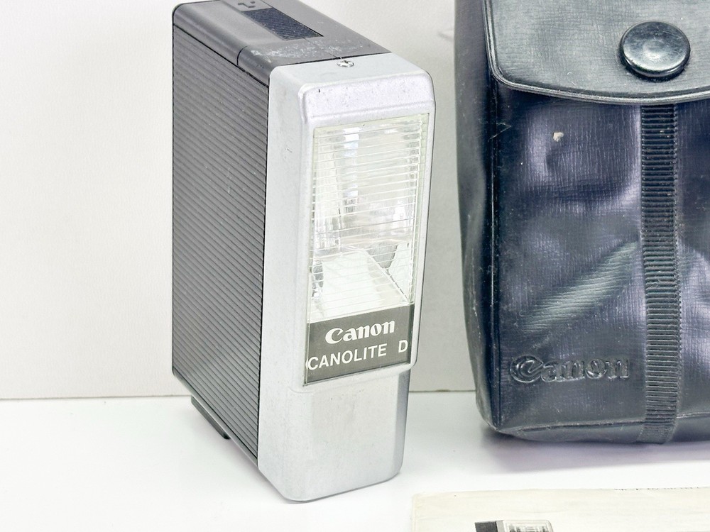 Canon Camera CANOLITE D Flash w/Case - Untested Vintage