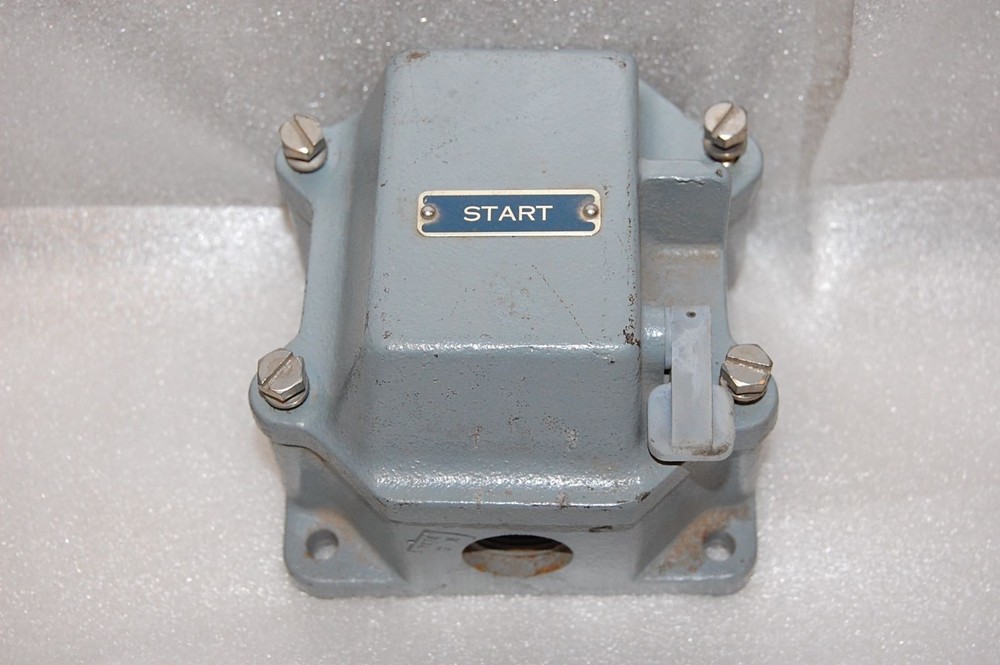 Square D 9001-GW-101 Control Station