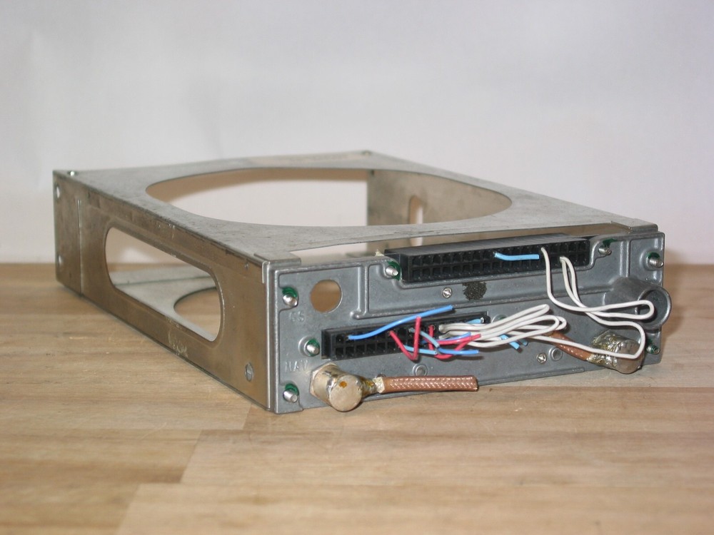BENDIX KING KX-155 TRAY WITH BOTH WIRING & 2 ANTENNA CONNECTORS
