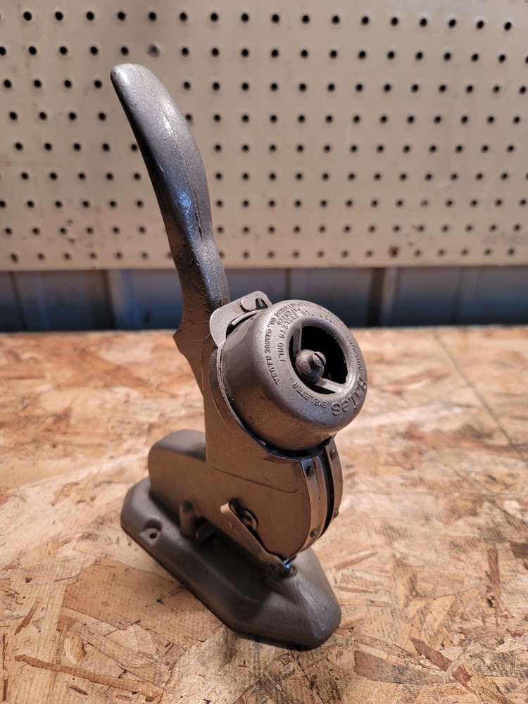 VTG Bates Eyelets Automatic Eyeleter Hand Press Punch Press Tool