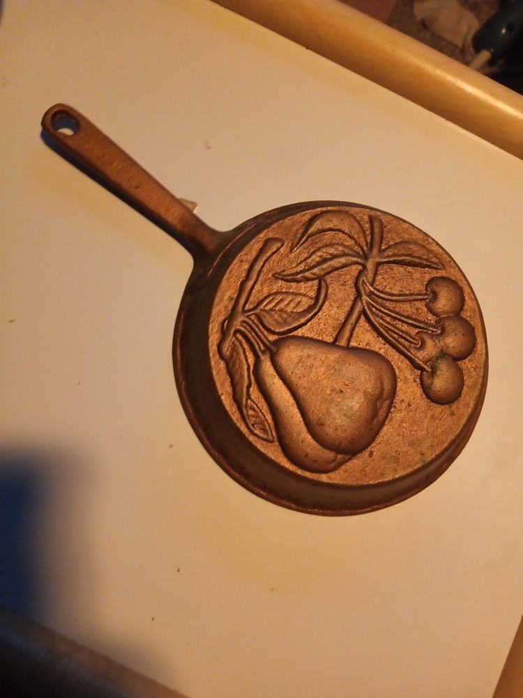 VINTAGE CAST IRON KITCHEN WALL DECOR