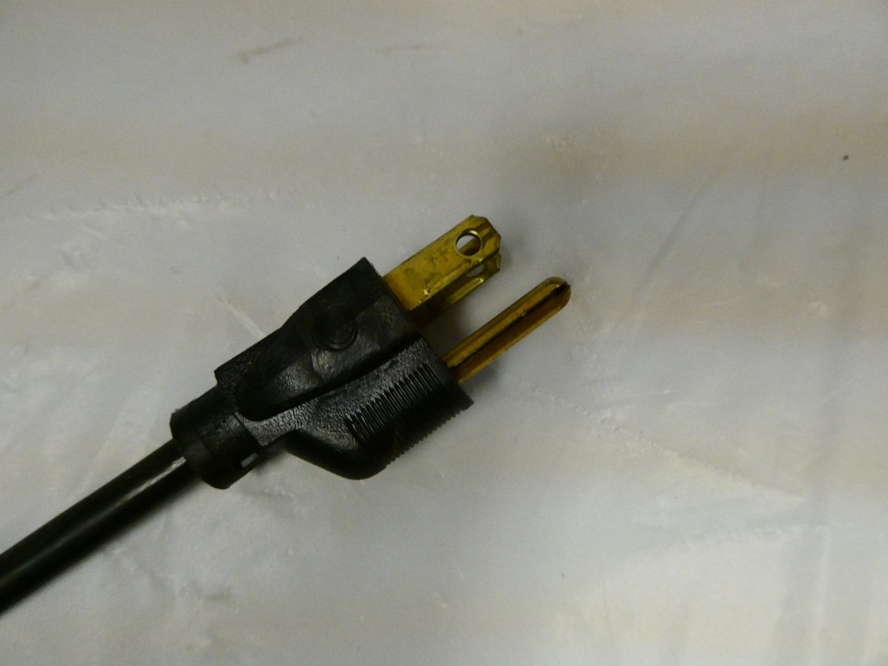 Vintage Skystar Advantage Satellite Receiver Powers On! Not Tested!