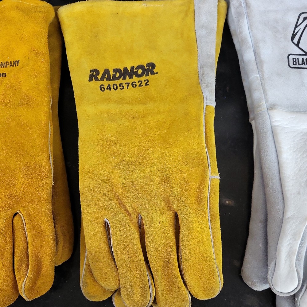 3 sets of welding gloves