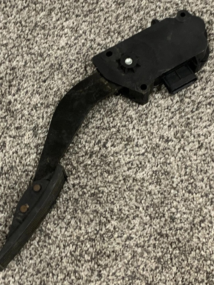 🔥2005-2010 Chevy Cobalt/ G5/ Ion Accelerator Pedal Sensor OEM