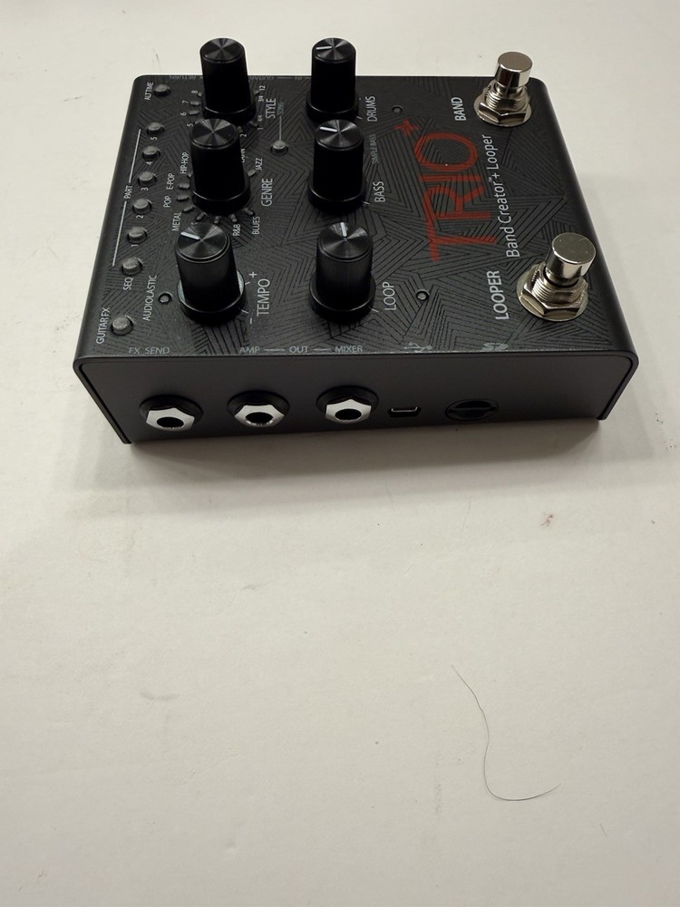 Digitech Trio + Plus Band Creator + Looper Sampler Guitar Effect Pedal + Box