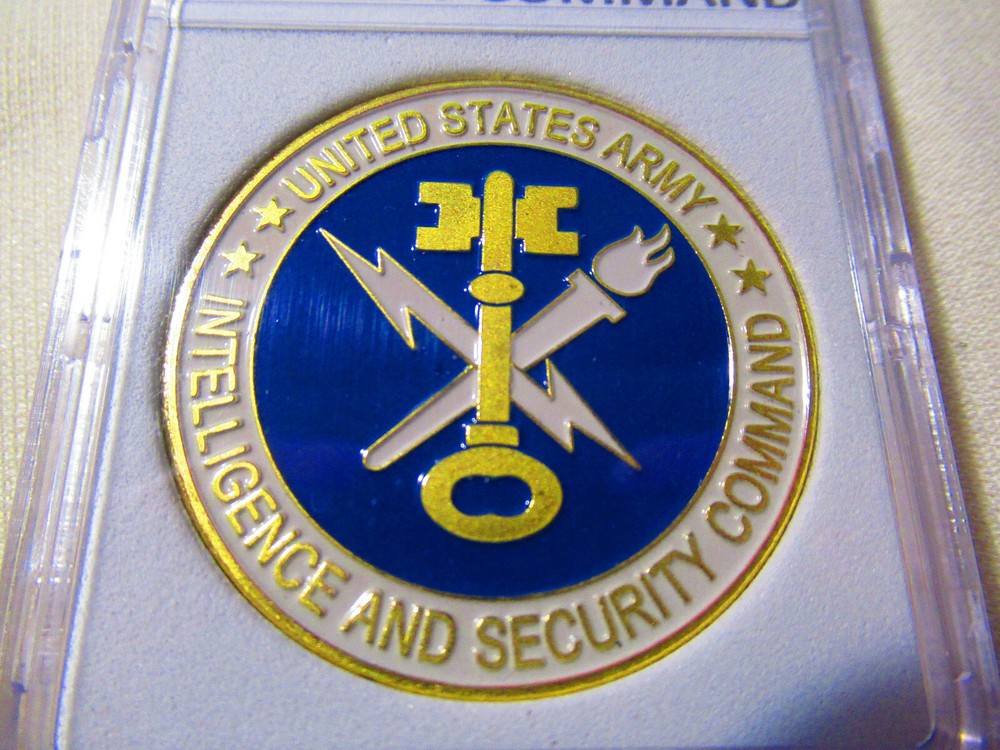 U S ARMY INTELLIGENCE & SECURITY COMMAND (INSCOM) Challenge Coin