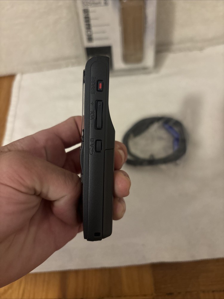 Digital Voice Recorder ICD-PX820 WORKS!
