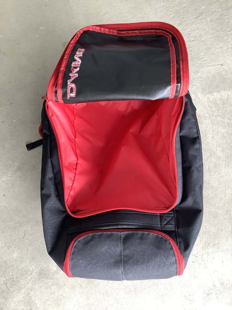 Dakine Boot Backpack 50L - Black/ Red 175Cm