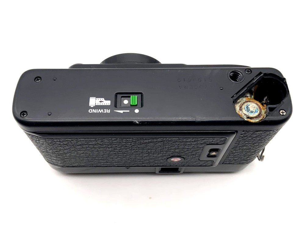 Yashica Full automatic Compact Camera With Lens 38mm 1:2.8 35mm Defective
