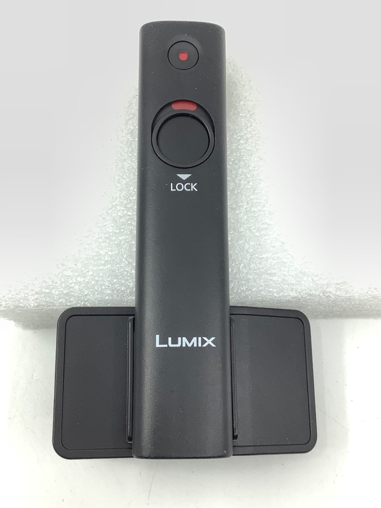 Panasonic DMW-RS2 Remote Shutter - Excellent Condition; see description