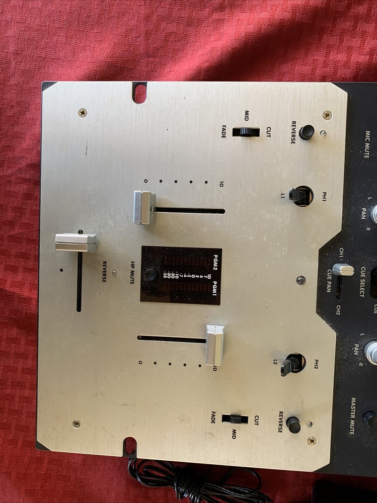 stanton sa.3 two channel DJ Mixer