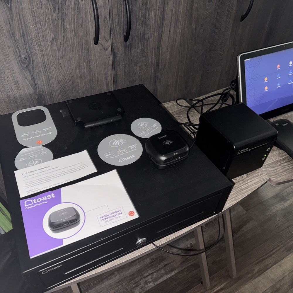 Toast Flex TT200 POS System Touch Screen Printer, card reader, Cashbox, & Cables