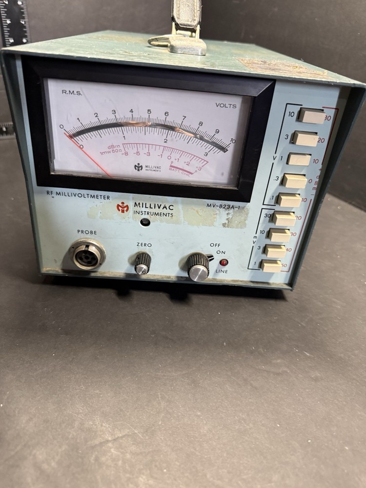 MILLIVAC MV-823A-1 Millivolt Meter Voltmeter POWERS but Untested