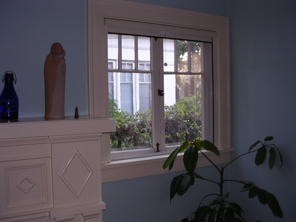 25-36" Wide x 18-24" Tall Retractabl​e Window Screen (Custom Built)