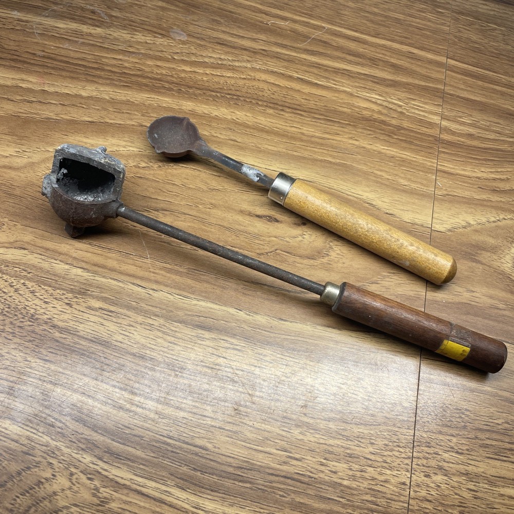 2 Lead ladle dippers