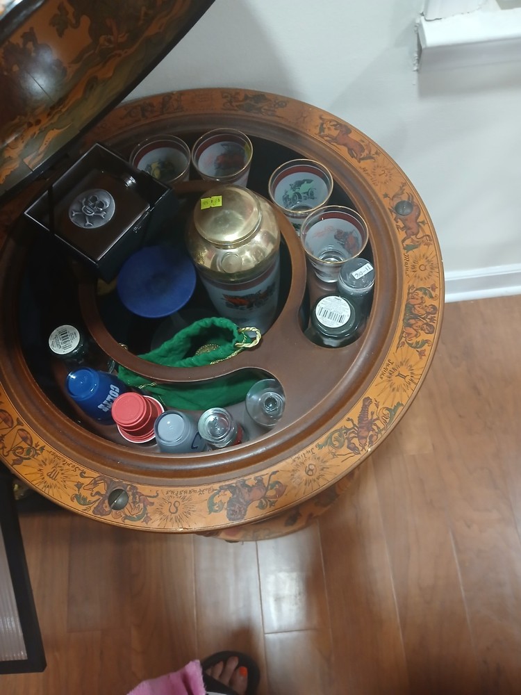 Never used Vintage Rolling Globe Bar