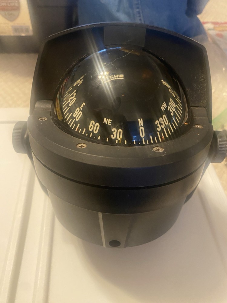 Ritchie Helmsman Model HB71 Magetic Boat Compass