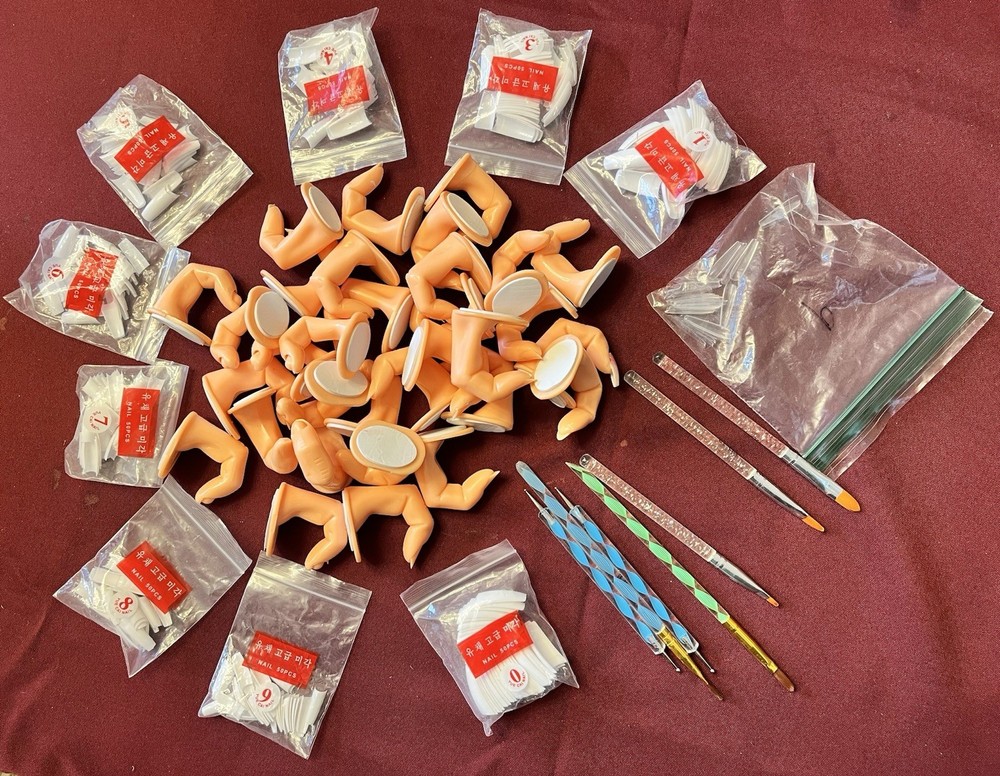 32 pcs Fingers WITH Nails & Tools - Practice Decoration Training