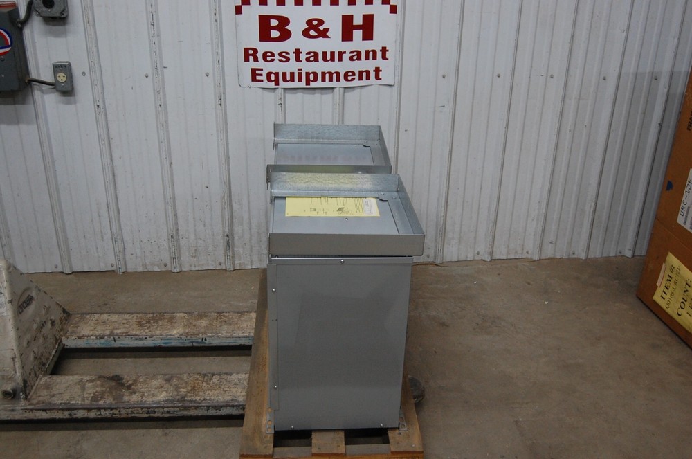 Hoshizaki URC-12F Remote Ice Machine Maker Condensing Unit - Never Used, Dented